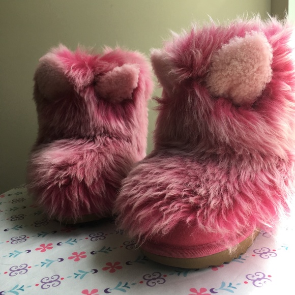 ugg pinkipuff boots